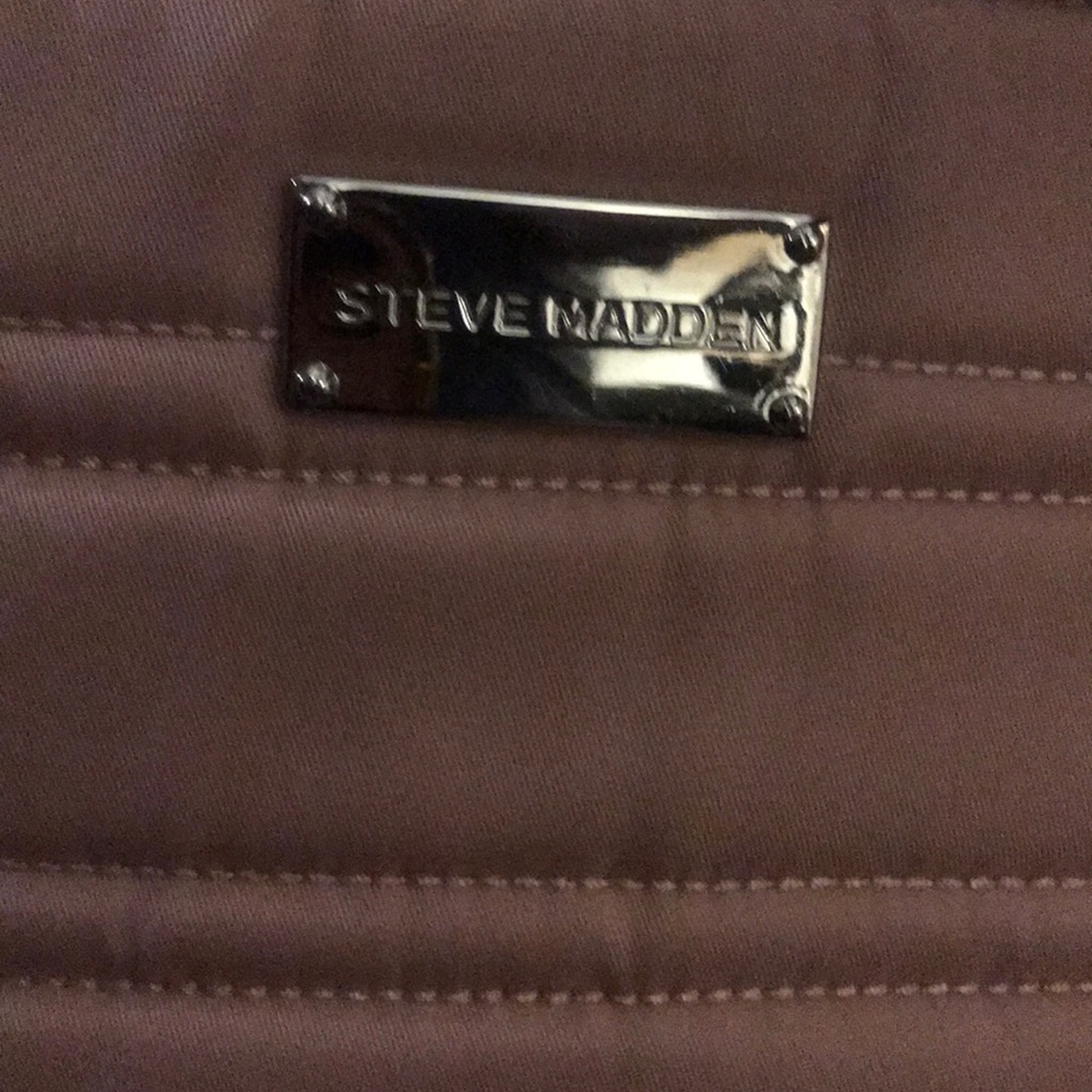 Pink Steve Madden backpack - Picture 2 of 5